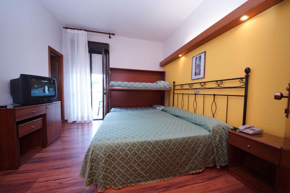 Hotel President Τζεσόλο Λίντο Εξωτερικό φωτογραφία